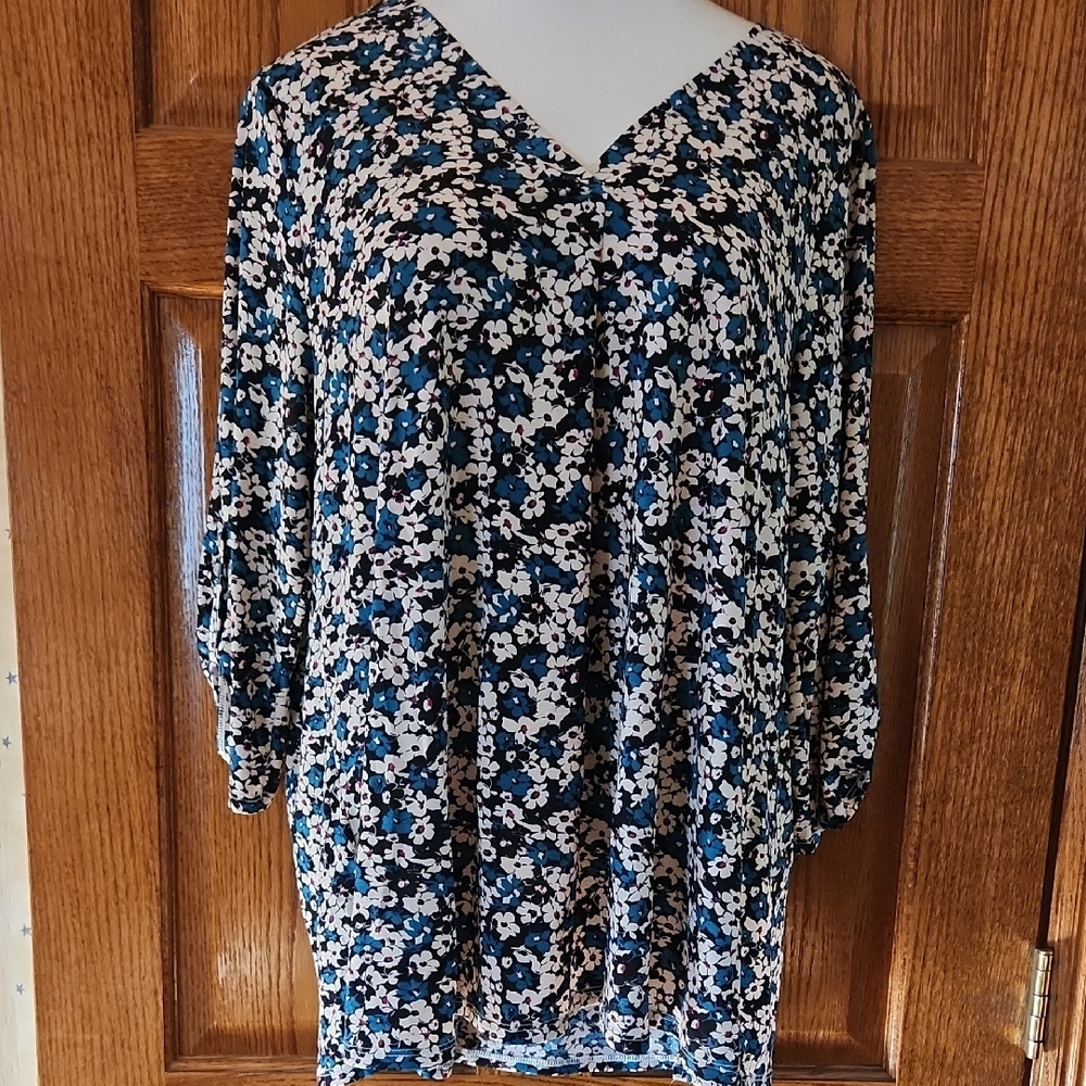 Dear Scarlett Black and Cream Floral Blouse